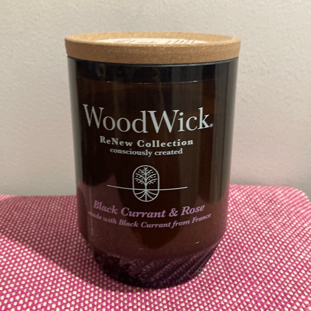 [ FINAL price ] Woodwick Renew Collection / Black Currant & Rose